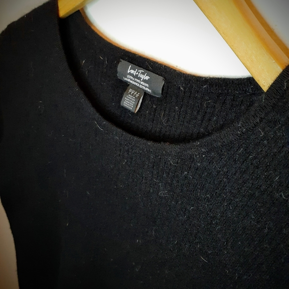 Vintage Lord and Taylor Extra Fine Merino Wool Top - Picture 3 of 5
